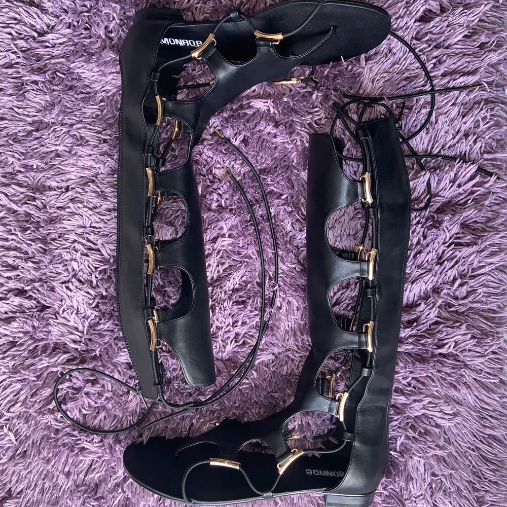 Strapped sandles